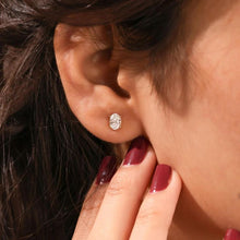 Charger l'image dans la galerie, Oval Cut Studs - Arter Jewelry
