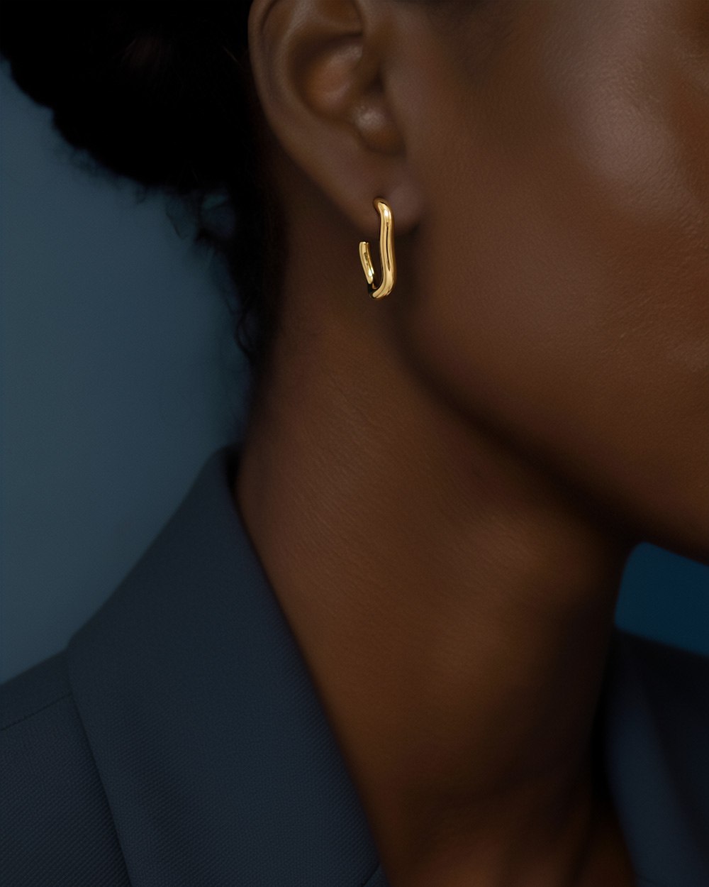 Spaghetti Gold Hoop